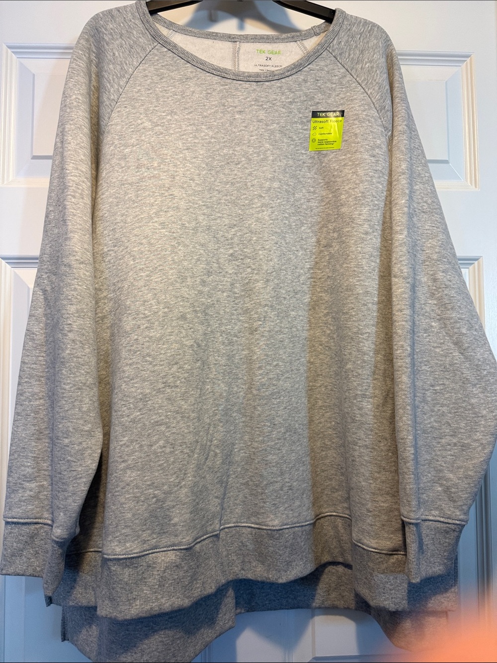 tek gear Women’s Light Heather Gray Crewneck Sweatshirt Size 2X NWT